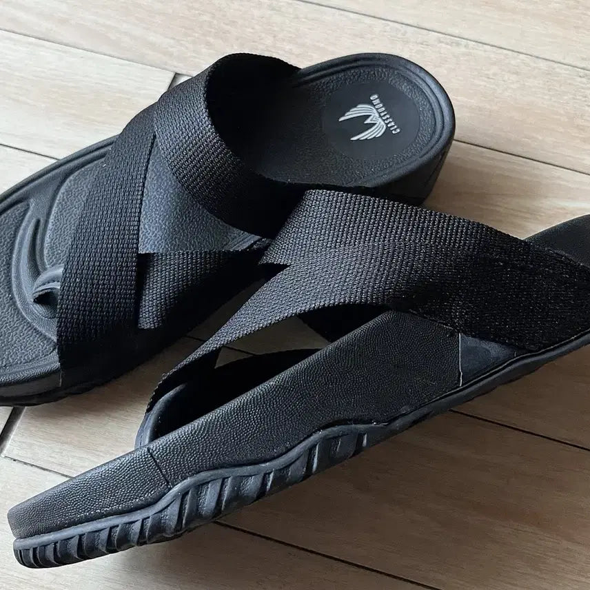 [BUNJANG] Black Platform Flip-Flop Sandals (Unisex 250mm) / 키높이 쪼리 샌들 새것