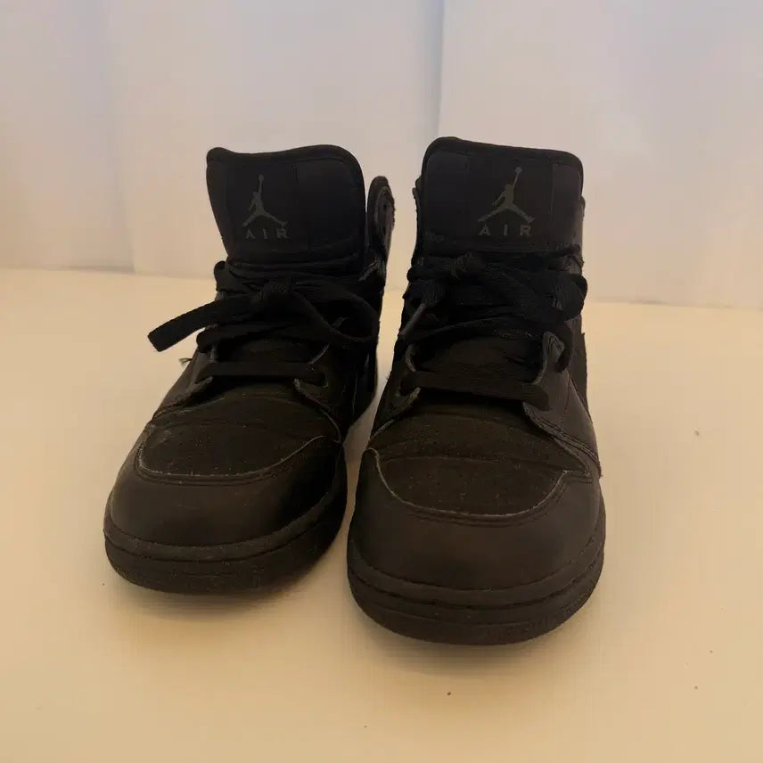 [BUNJANG] Nike Air Jordan Mid Triple Black Sneakers / 나이키 에어 조던 (nike air jordan) 미드 트리플 블랙