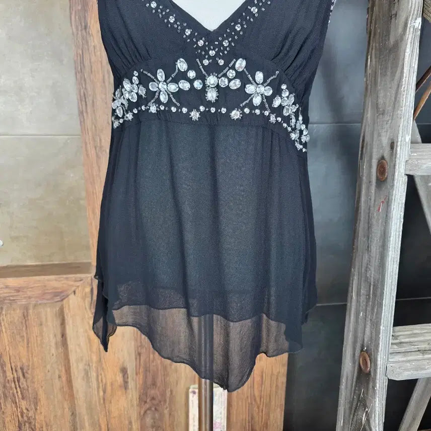 [BUNJANG] Glam Beaded Halterneck Sleeveless Top / [Japan]글램 비즈 홀터넥 슬리브리스