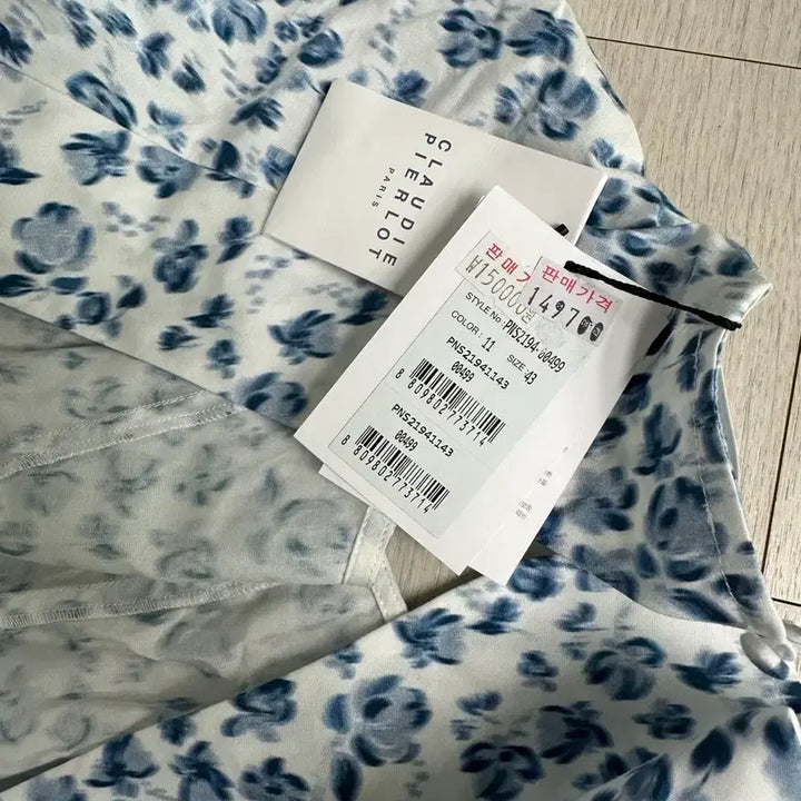 [BUNJANG] Cloudy Pierrot Flower Pattern Flare Mini Dress / 끌로디피에로  플라워패턴 플레어원피스