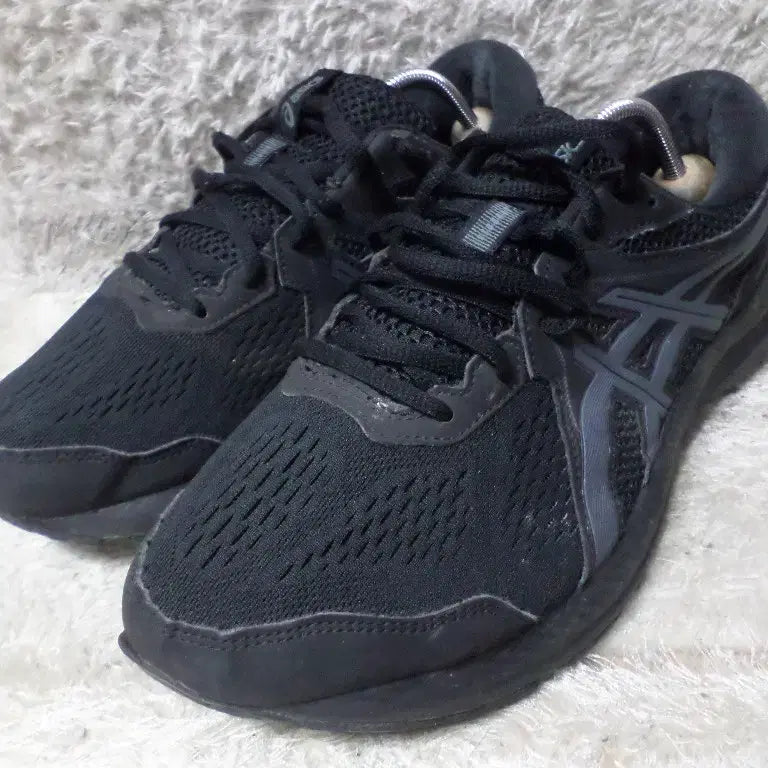 [BUNJANG] Asics Gel-Contend 7 Black Sneakers / 후루룩구제 270 아식스 젤컨텐드7 블랙 운동화 260505