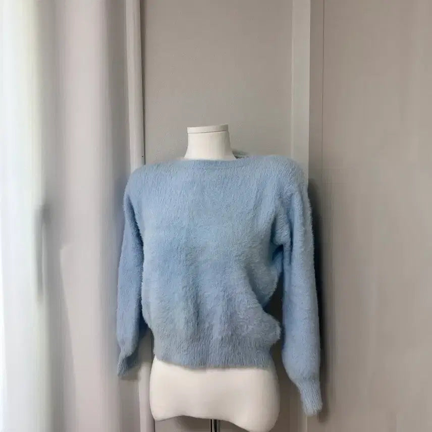 [BUNJANG] Angora Knit Round Neck Puff Sleeve Sweater Light Blue / 새상품 앙고라 니트 라운드넥 퍼프 니트 소라컬러