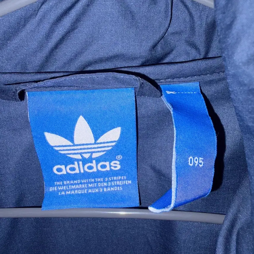 [BUNJANG] Adidas Navy Windbreaker Jumper / 아디다스 네이비 바람막이 점퍼