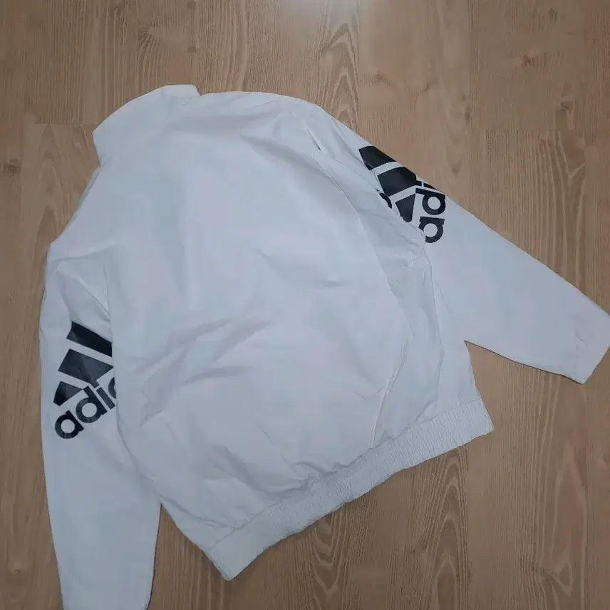 [SOLD OUT] 남성 아디다스 빅로고 바람막이 105