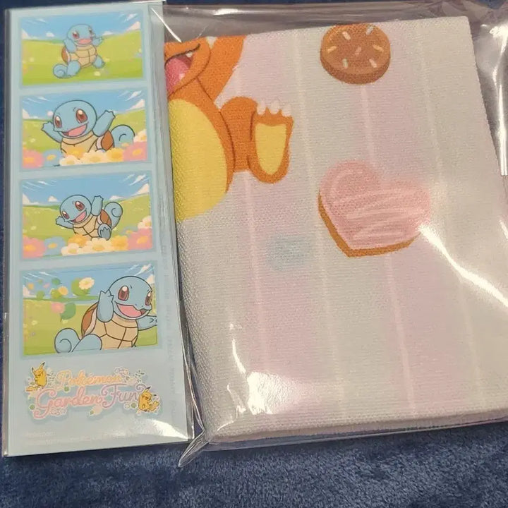 [BUNJANG] Olive Young Pokemon Charmander Pouch + Squirtle Photo Sticker Set / 올리브영 포켓몬 파이리 파우치+꼬부기 네컷 스티커