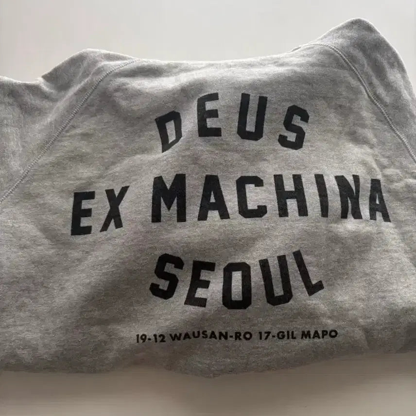 [BUNJANG] Deus Ex Machina Seoul Hoodie M / 데우스 엑스 마키나 서울 후드티 M