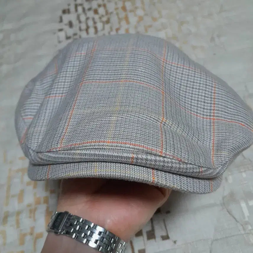 [BUNJANG] Lacoste Plaid Hunting Cap Newsboy Hat / 라코스테 체크무늬 헌팅캡 뉴스보이캡 58