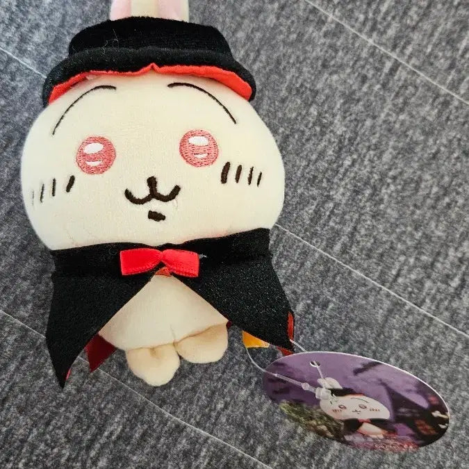 [BUNJANG] Vampire Usagi Plush / 흡혈귀 우사기 급처(택 붙어있음)