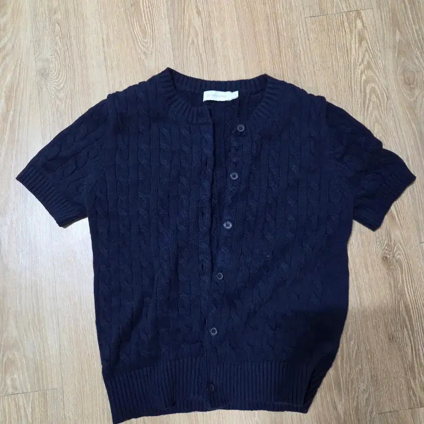 [BUNJANG] Giordano Navy Cable Knit Short Sleeve Cardigan / 지오다노 네이비 케이블 반팔 가디건