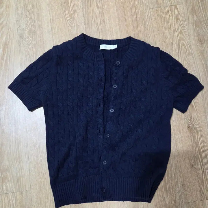 [BUNJANG] Giordano Navy Cable Knit Short Sleeve Cardigan / 지오다노 네이비 케이블 반팔 가디건