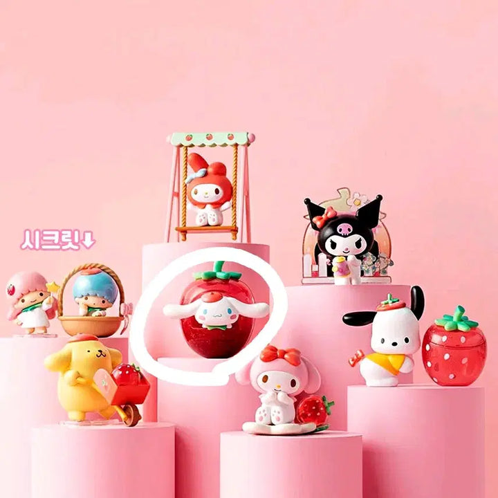 [BUNJANG] Sanrio Cinnamoroll Strawberry Figure / [새상품] 산리오 랜덤 피규어 > 시나모롤 딸기 피규어