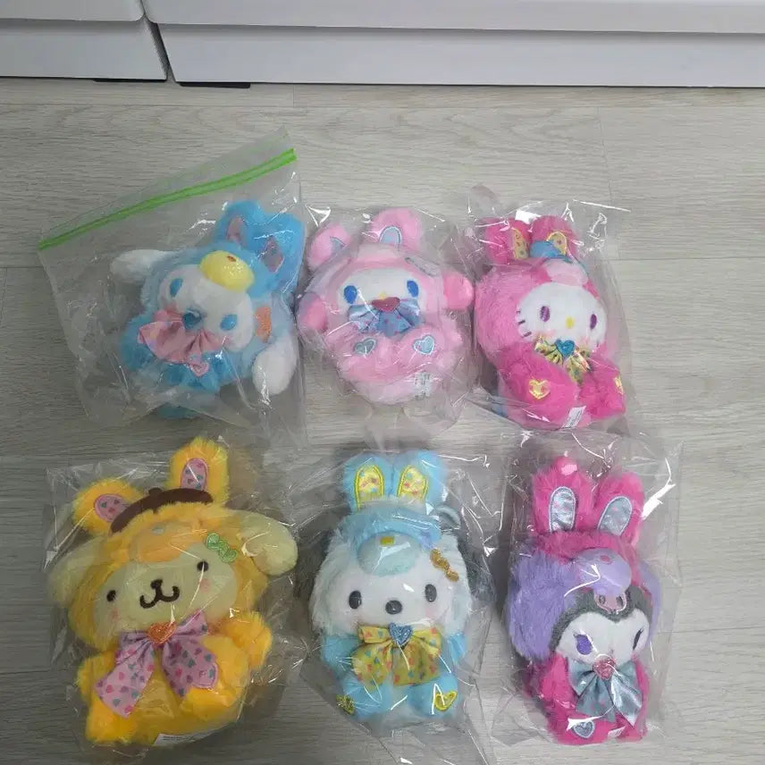 [BUNJANG] Sanrio Spring Rabbit Mascot Dolls 6-Piece Set / 산리오 스프링래빗 마스코트 인형 6종세트