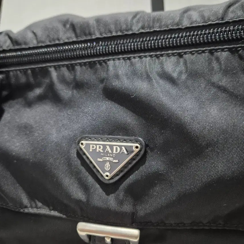[BUNJANG] Authentic Prada Pocono Crossbody Bag / [정품/A급] 프라다 포코노 크로스백 팔아요