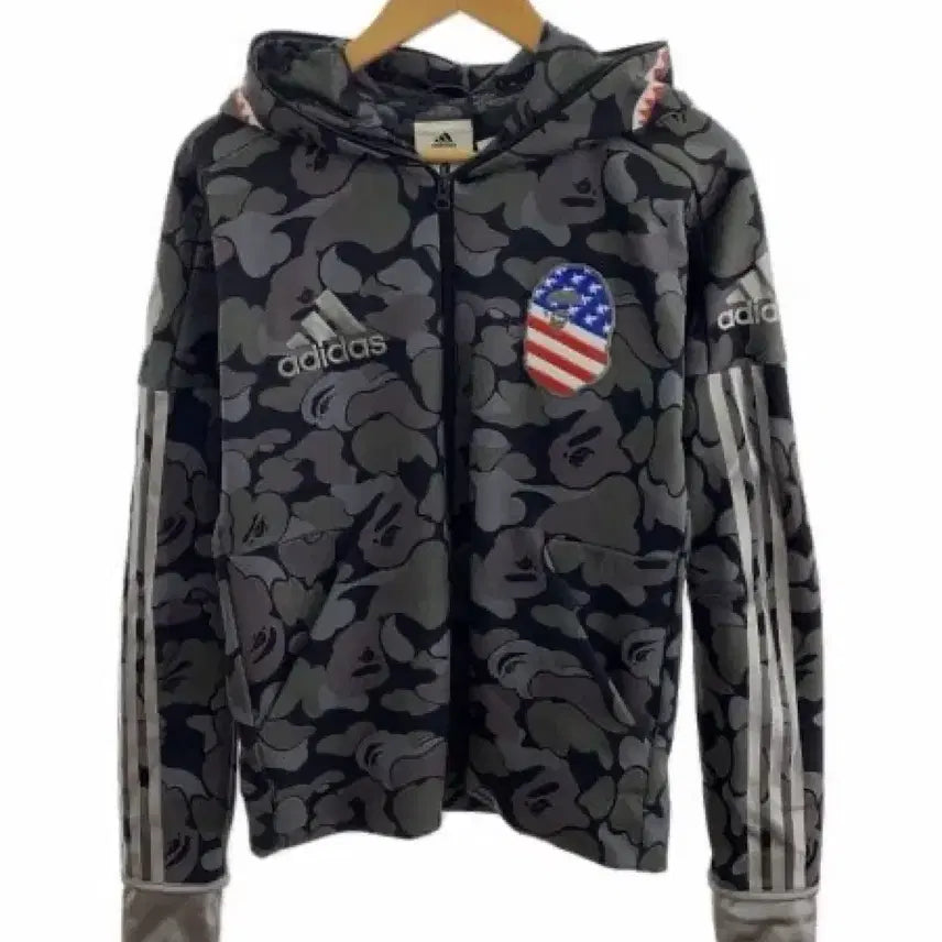 [BUNJANG] BAPE x Adidas Camo Shark Zip-Up Hoodie Black / 베이프x아디다스 카모 샤크 후드집업 흑계