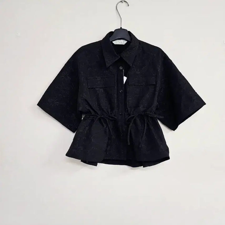 [BUNJANG] GU x Rokh Hwang Collaboration Embroidered Blouse / GU 디자이너 ROKH황 콜라보 블라우스