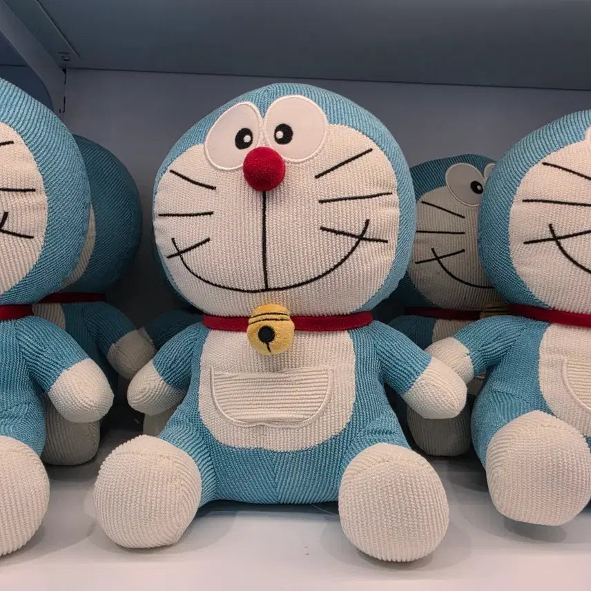 [BUNJANG] Doraemon Parco Store Limited Plush Doll / 도라에몽 파르코스토어 한정 봉제 인형