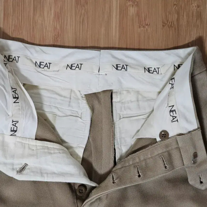 [BUNJANG] Neat Beige Corduroy Pants (Adjusted Size 42) / 42) NEAT 베이지 코듀로이 팬츠