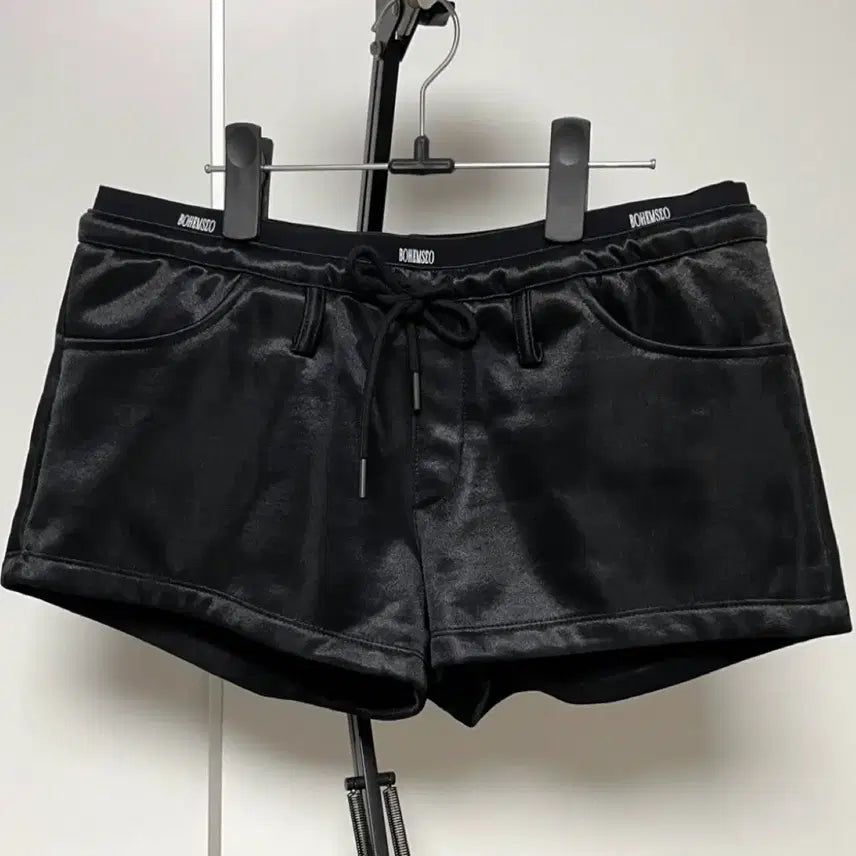 [BUNJANG] Bohemian Seoul Logo Banding Shorts Glossy Black M Size / *택O새상품*보헤미안서울 로고밴딩 쇼츠팬츠글로시블랙M사이즈반바지