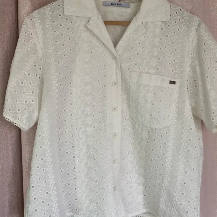 [BUNJANG] Juicy Judy Eyelet Punching Shirt / 쥬시쥬디 아일렛 펀칭 셔츠 (정가 139,000원)