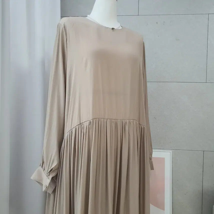 [BUNJANG] Charming Silk-like Summer Long Dress with Shirring / 새상품) 실크처럼 찰랑이는 루즈핏 셔링 여름 롱원피스 55~77