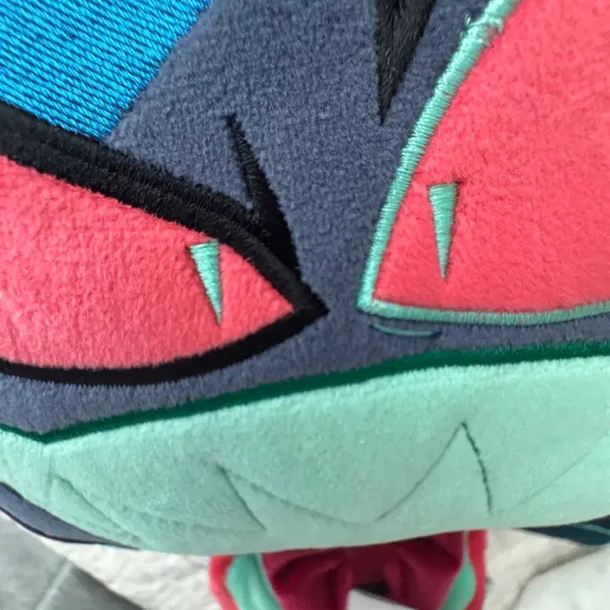 [BUNJANG] Hazbin Hotel Vox Plush Doll / 해즈빈 호텔 복스 유투즈 인형 판매 급처