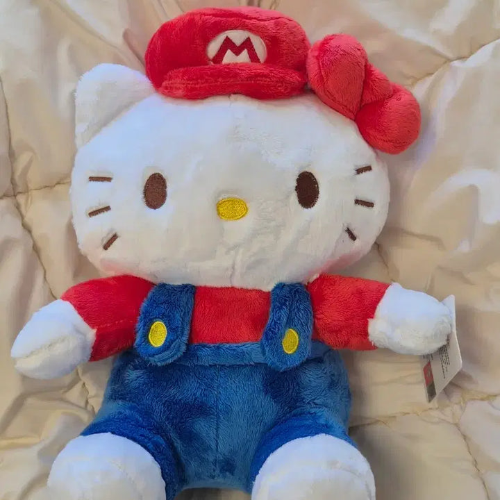 [BUNJANG] Sanrio Hello Kitty x Super Mario Collaboration Plush Doll / 헬로키티 마리오 콜라보 인형 봉제인형