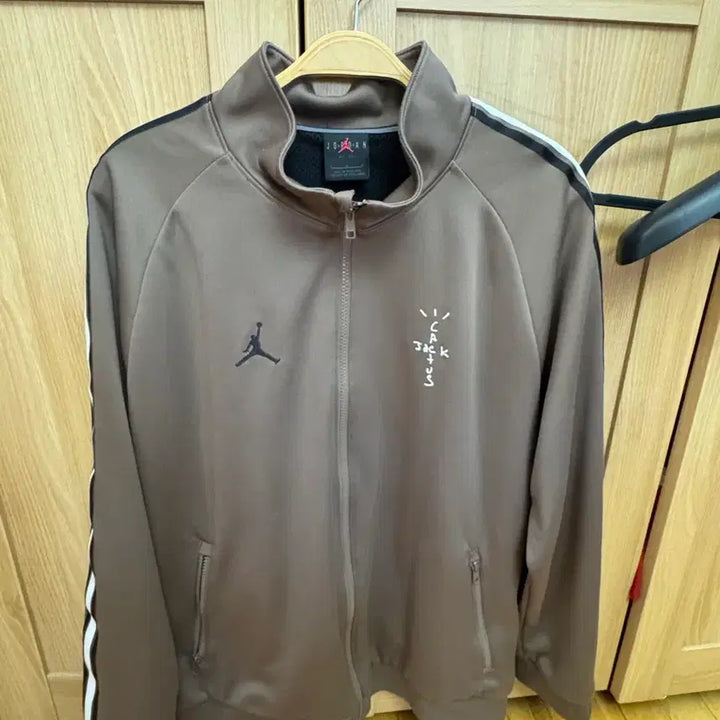 [BUNJANG] Jordan x Travis Scott MJ Track Jacket / 조던 스캇 MJ 트랙 자켓