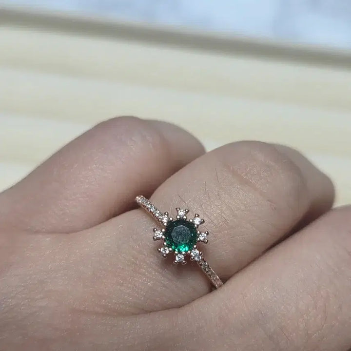 [SOLD OUT] 그린 에메랄드 반지(사이즈 조절가능