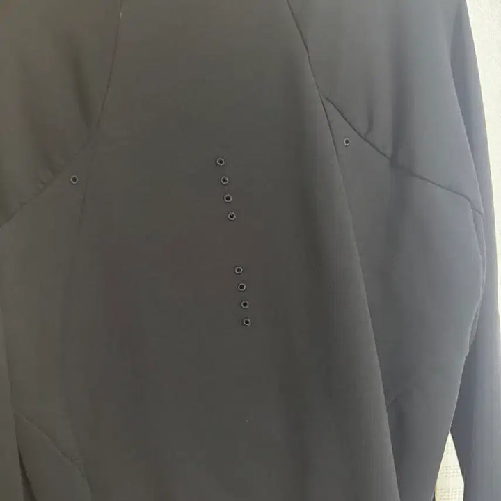 [BUNJANG] Plastic Product Soft-Shell Half Zip (M) / 플라스틱프로덕트 MPa SOFT-SHELL HALF ZIP(M)