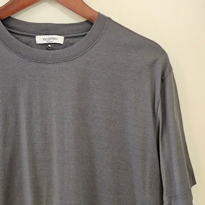 [BUNJANG] Valentino Studded Short-Sleeve T-Shirt / [정품] 발렌티노 스터드 반팔 티셔츠