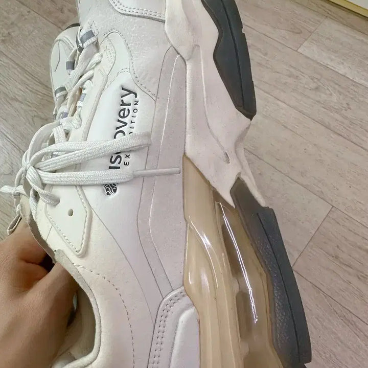 [BUNJANG] Discovery Expedition White Sneakers (Size 270) / 디스커버 익스페디션 운동화 270