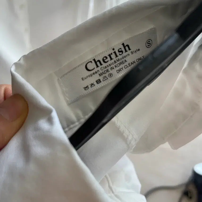 [BUNJANG] Cherish White Frill Blouse / 체리쉬 화이트 프릴 블라우스 (새상품