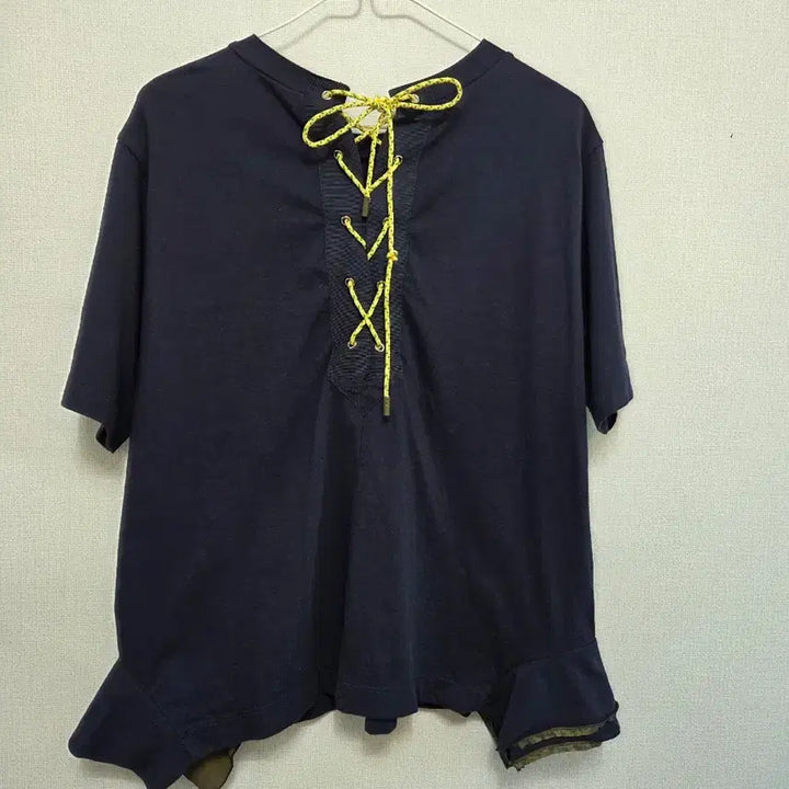 [BUNJANG] Lucky Chouette Navy Ruffle Short Sleeve T-Shirt / 럭키슈에뜨 네이비 프릴 반팔 티셔츠