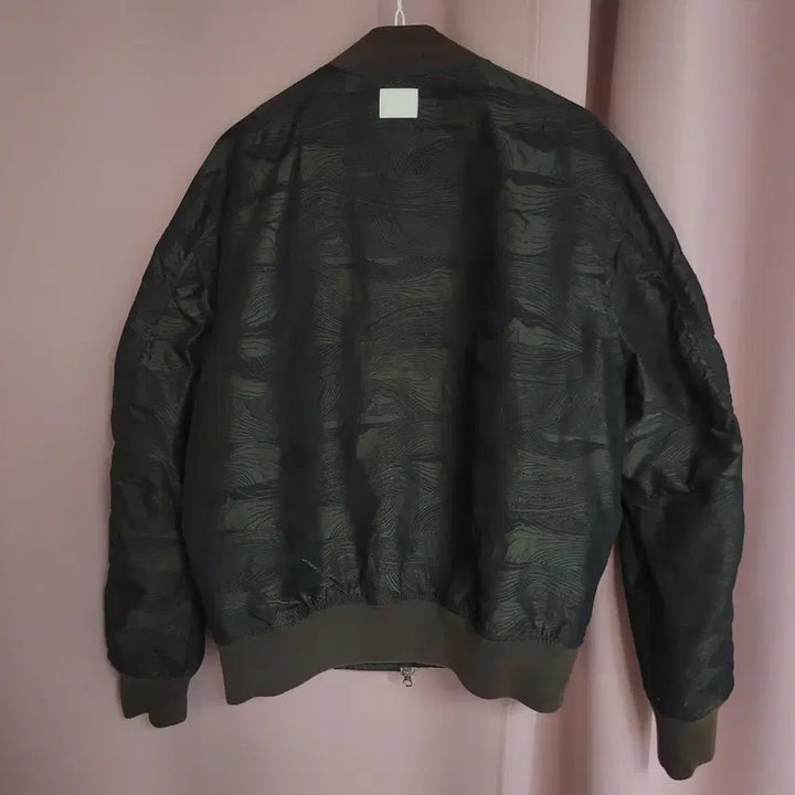 [BUNJANG] Lacoste Live Camo Sukajan Bomber Jacket / Lacoste Live 카모 스카잔 패턴 봄버 자켓