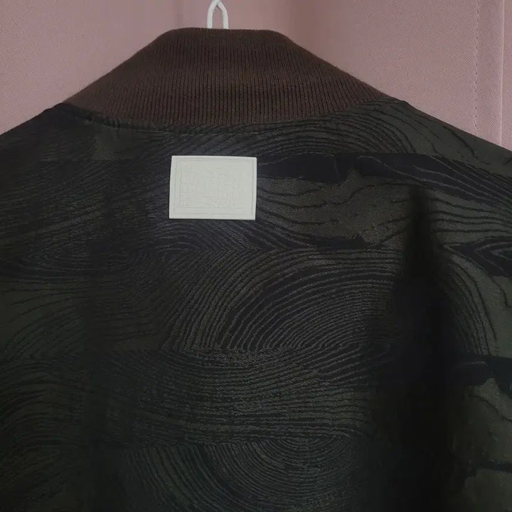 [BUNJANG] Lacoste Live Camo Sukajan Bomber Jacket / Lacoste Live 카모 스카잔 패턴 봄버 자켓