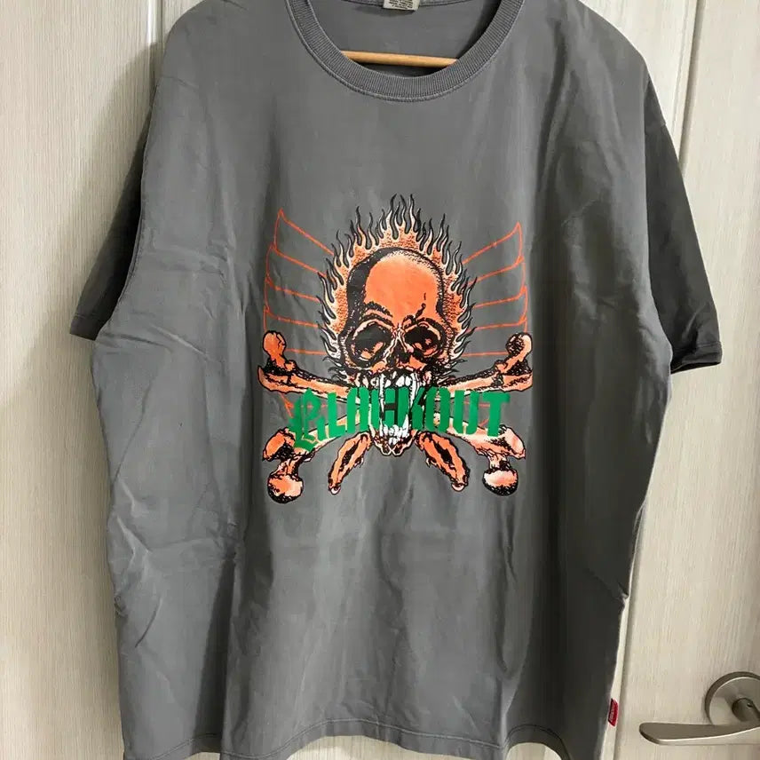 [BUNJANG] Blackout T-Shirt Set / [L] 블랙아웃 티셔츠 2종