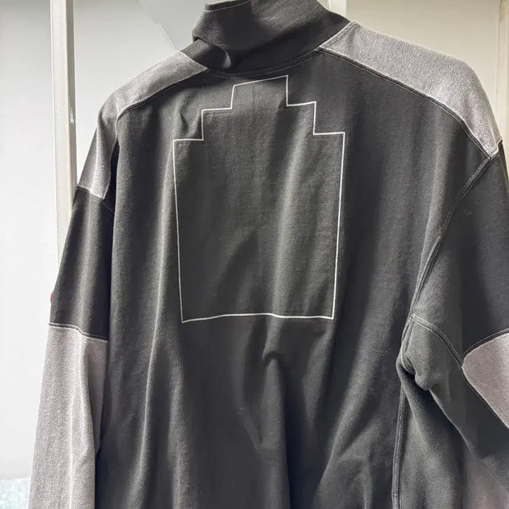 [BUNJANG] KAVMUHT Overdyed Panelled Light Zip [L] / 카브엠트 오버다이 패널드 라이트 집 [L]