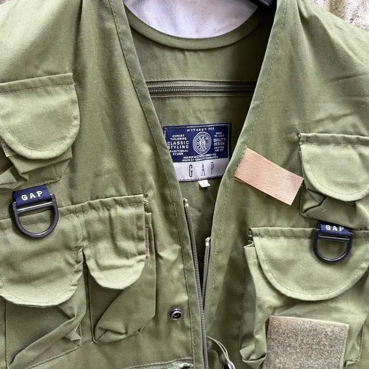 [BUNJANG] GAP Outdoor Camping Vest L Khaki / GAP 갭 아웃도어 캠핑 조끼 [L,등산,낚시,밀리터리]