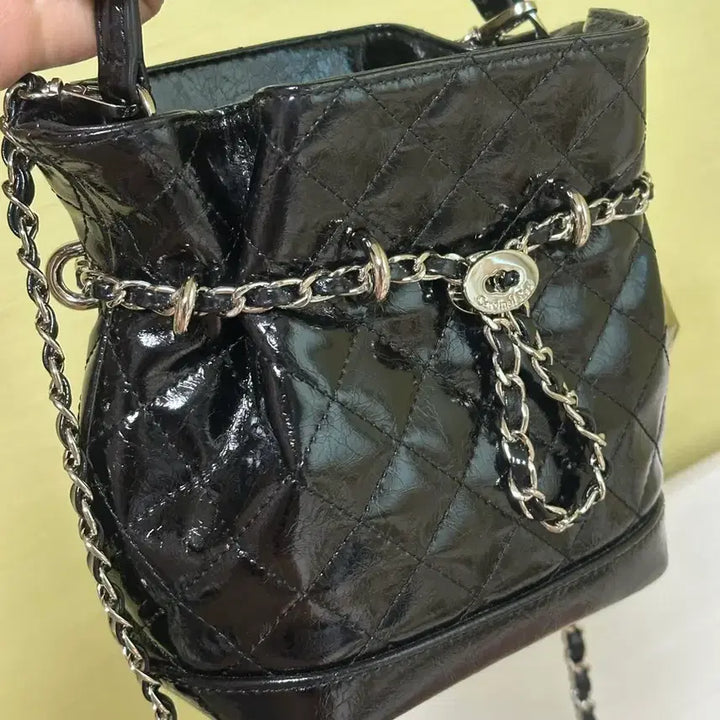 [BUNJANG] Cardinal Red Velvet Bag Black Tote Bag / 카디널레드 벨백 블랙