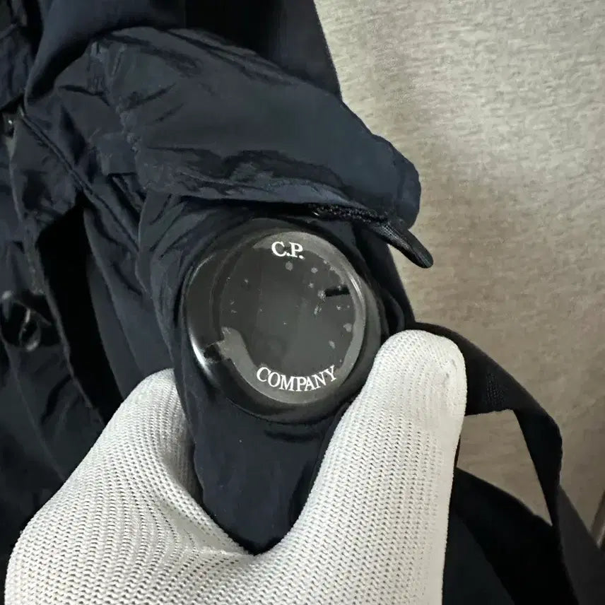[BUNJANG] CP Company Nylon Utility Vest Navy / CP컴퍼니 나일론 유틸리티 베스트 네이비 (95)