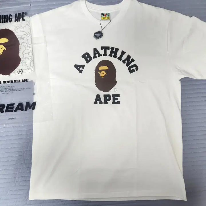 [BUNJANG] BAPE College T-Shirt White 2XL / 베이프 컬레지 2XL 새상품