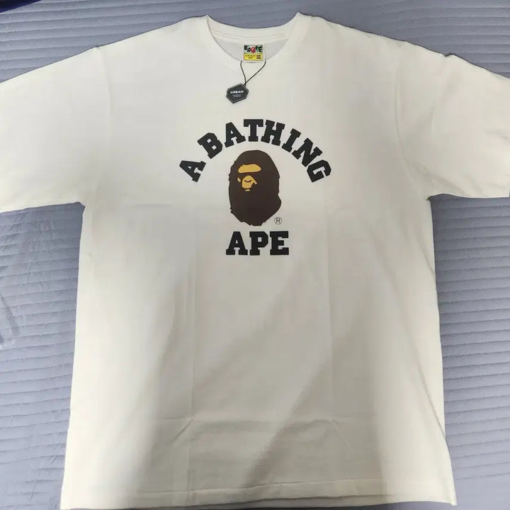 [BUNJANG] BAPE College T-Shirt White 2XL / 베이프 컬레지 2XL 새상품