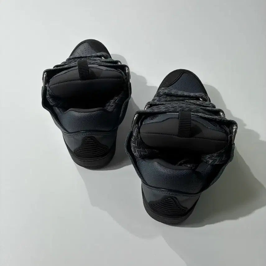 [SOLD OUT] LANVIN 랑방 커브 스니커즈 다크 그레이 41사이즈