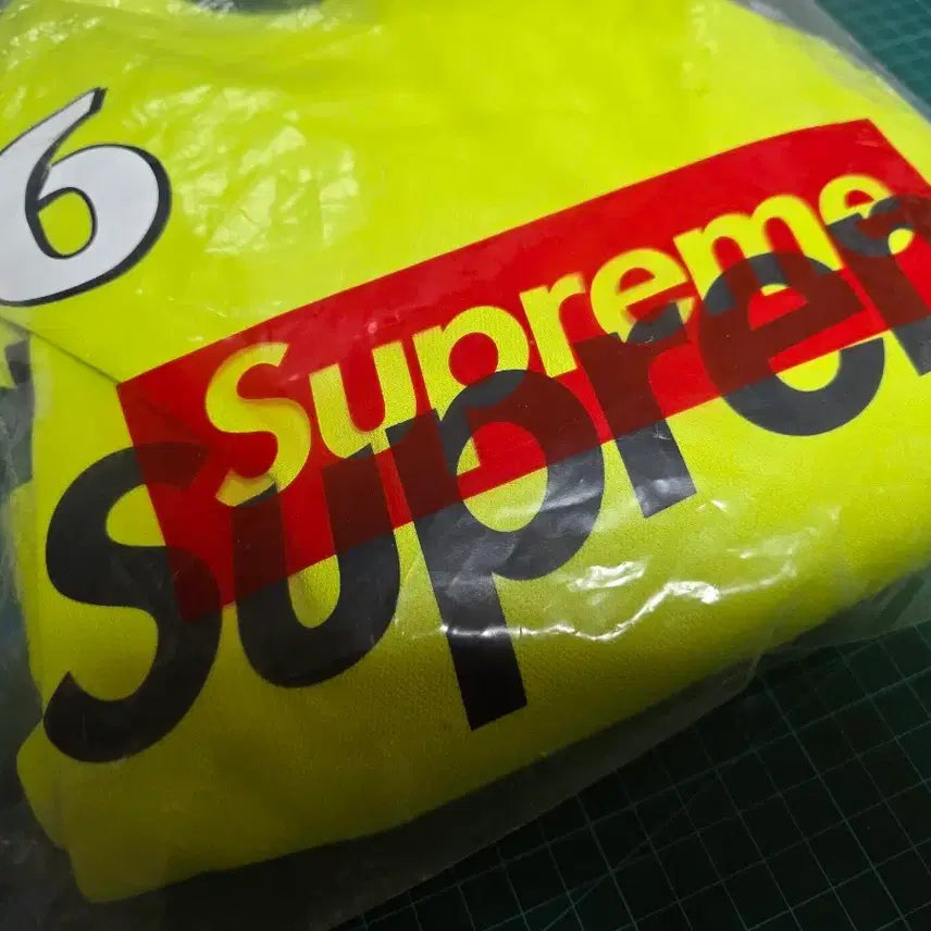 [BUNJANG] Supreme Hooded Soccer Jersey S Size / 미착용 새상품) 슈프림 후드 사커 저지 S size