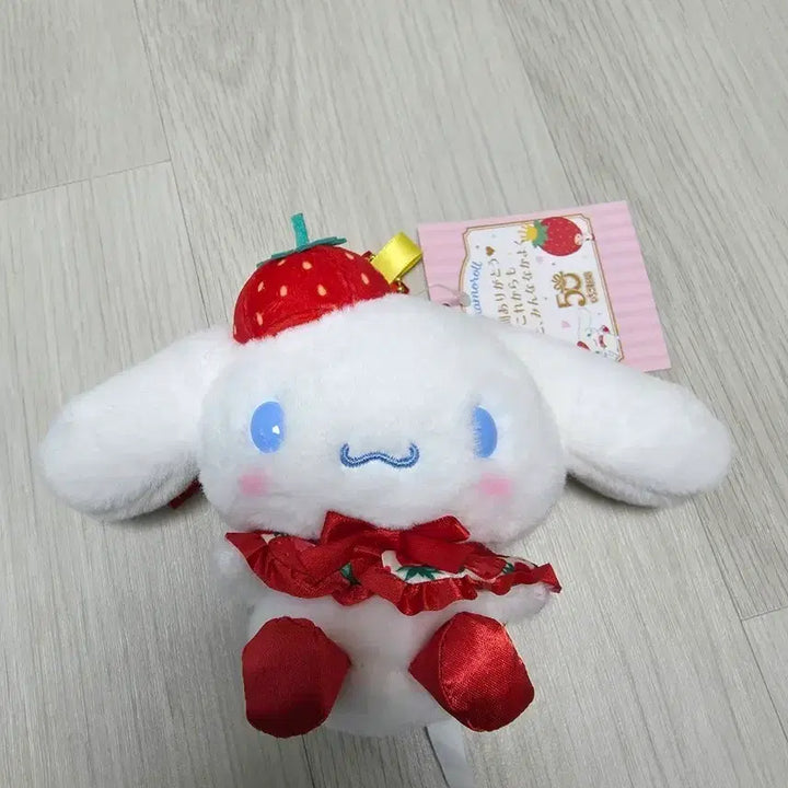 [BUNJANG] Sanrio Ichigo Shimbun 50th Anniversary Cinnamoroll Mascot Doll / 산리오 이치고 신문 50주년 시나모롤 마스코트 인형