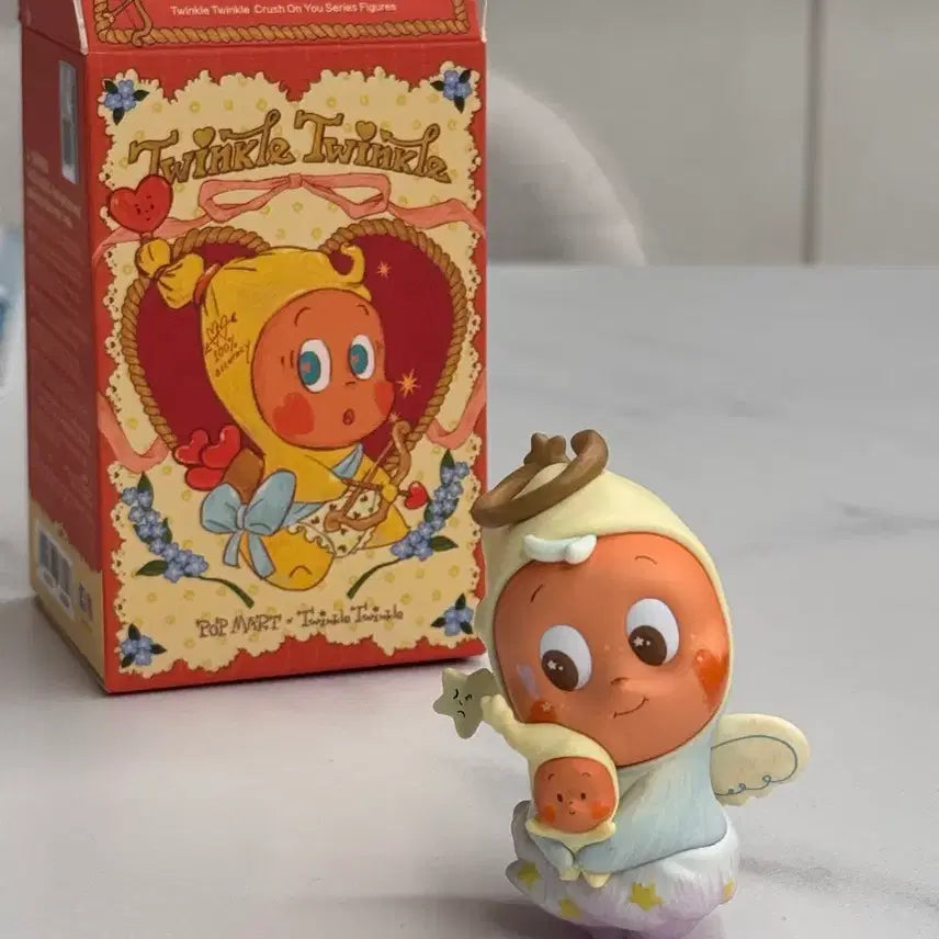 [BUNJANG] Pop Mart Twinkle Twinkle Little Star "Falling in Love" Figure / 팝마트 트윙클 트윙클 작은별 사랑에빠지다 피규어