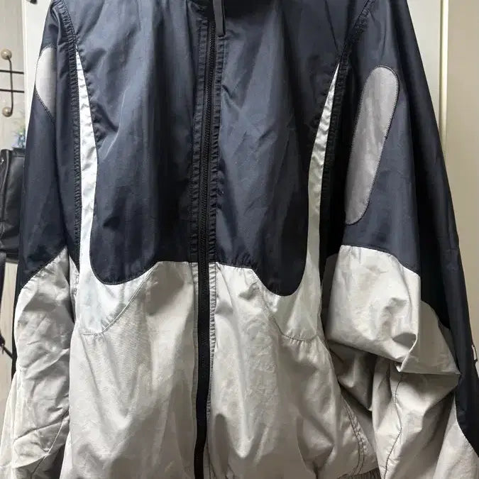 [BUNJANG] Nike Air Max Woven Swoosh Windbreaker / 나이키 에어맥스 우븐 스우시 바람막이
