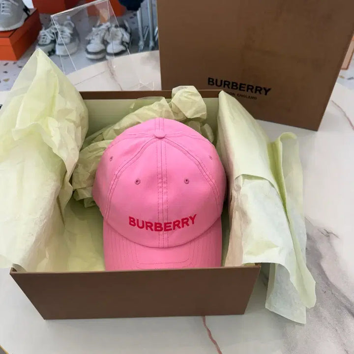 [BUNJANG] Burberry Logo Ball Cap Pink M Size / [정품/1회착용] 버버리 로고 핑크 볼캡 M사이즈