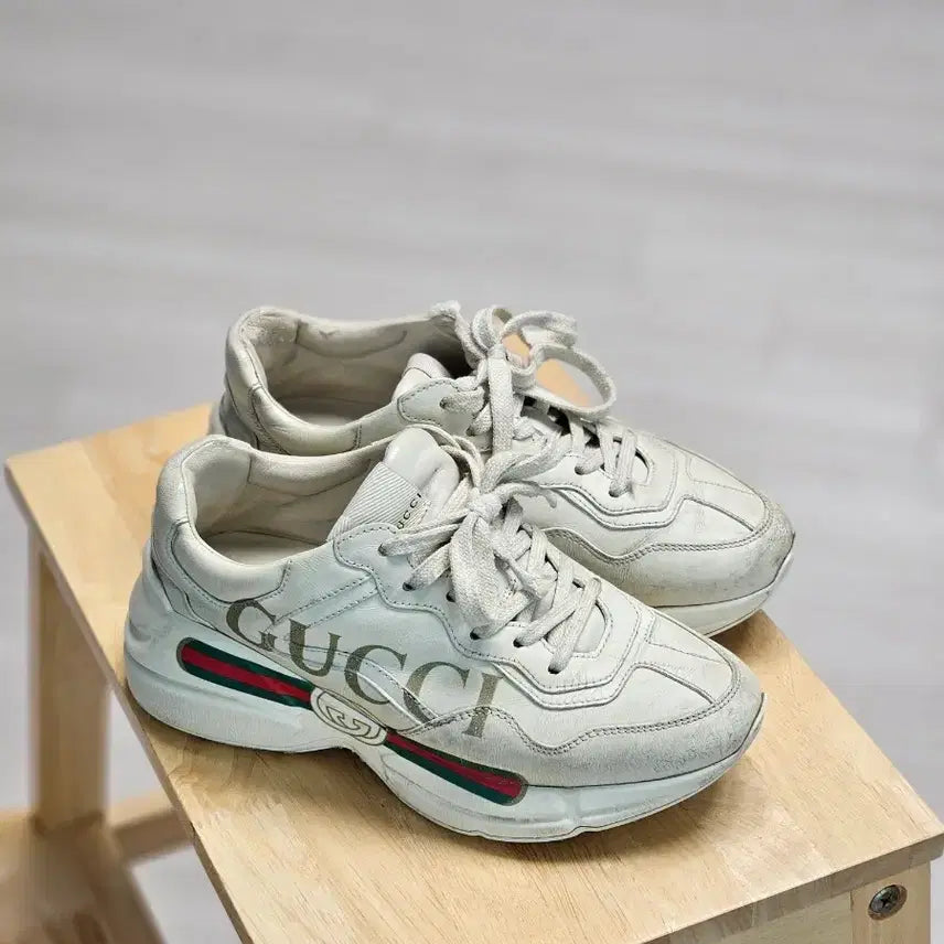 [BUNJANG] Gucci Rhyton Sneakers Ivory / 구찌 라이톤 스니커즈 아이보리 225-230