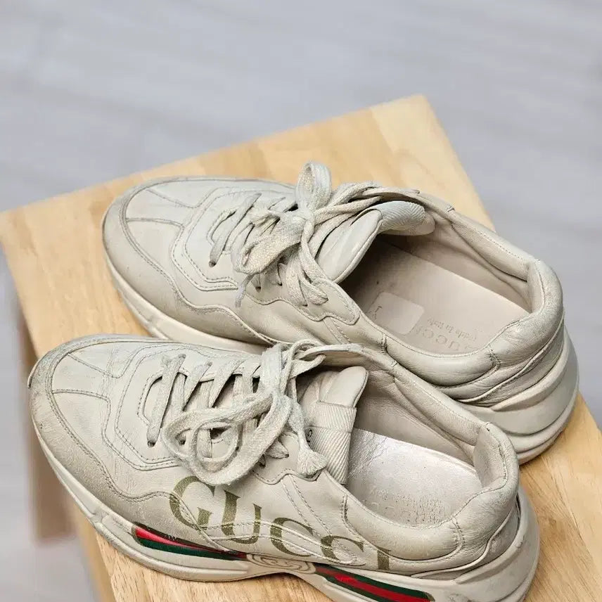 [BUNJANG] Gucci Rhyton Sneakers Ivory / 구찌 라이톤 스니커즈 아이보리 225-230